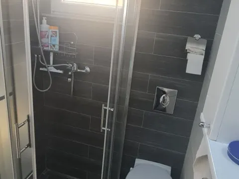 Izdavanje, jednosoban stan, 24m², Đenovići, Herceg Novi - image 3