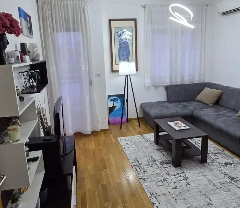 Izdavanje, jednosoban stan, 45m², City Kvart, Podgorica