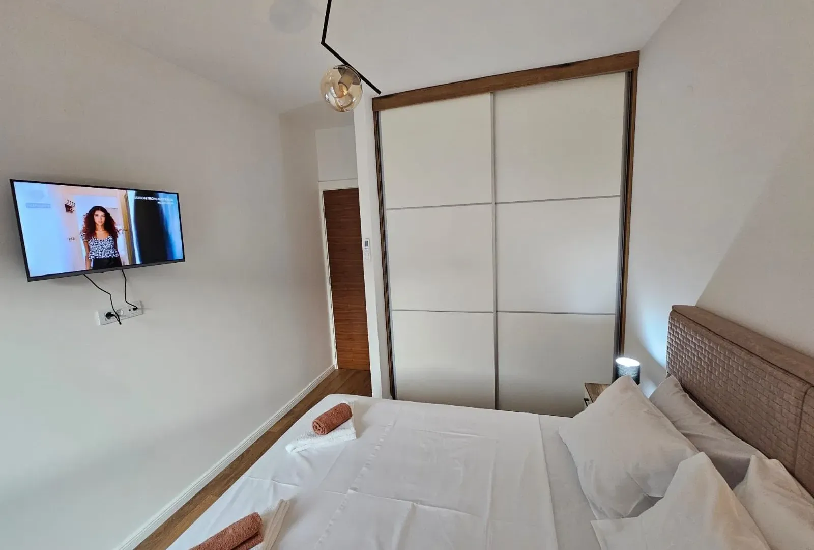 Izdavanje, dvosoban stan, 58m², Bijela, Herceg Novi