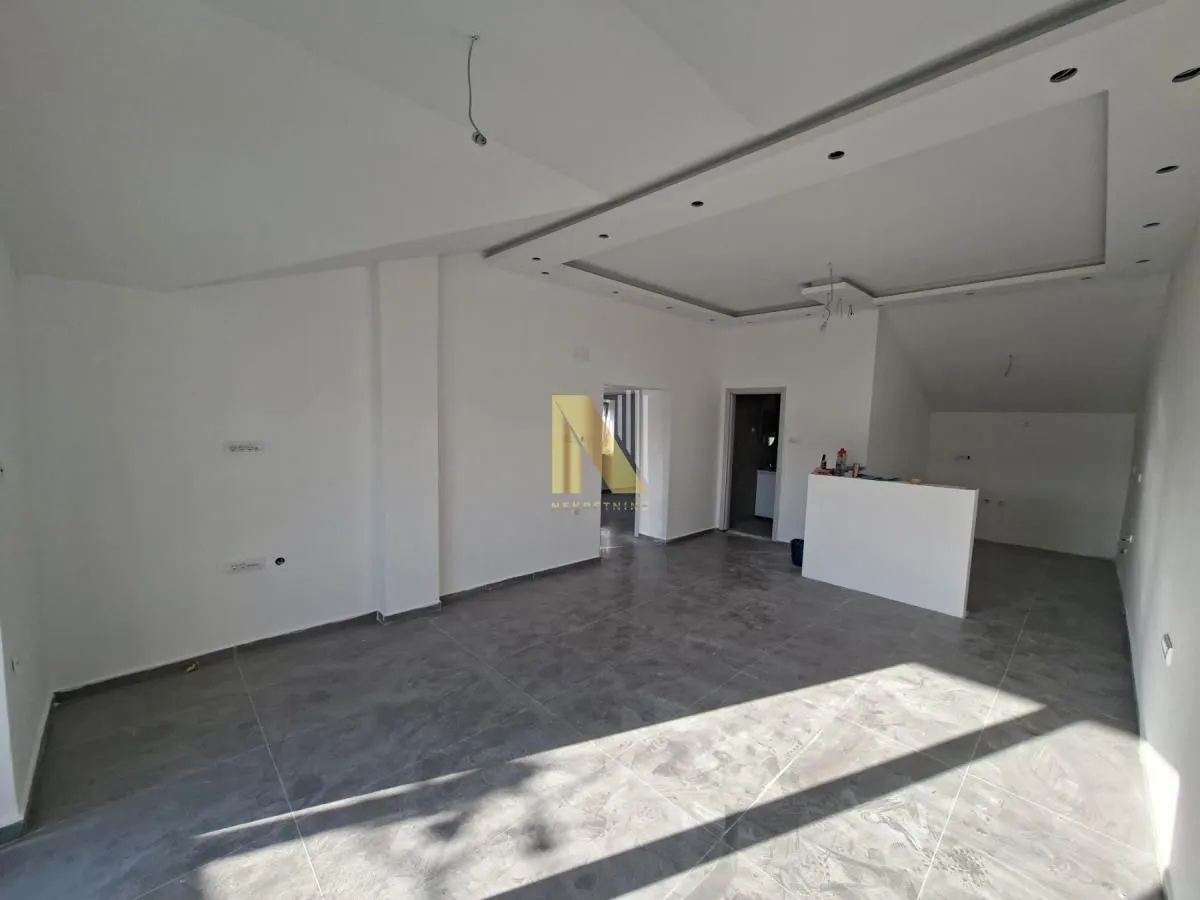 Prodaja, trosoban stan, 80m², Klisa, Novi Sad Sve Podlokacije