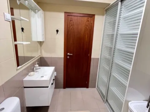 Izdavanje, dvosoban stan, 71m², Stari Aerodrom, Podgorica - image 8