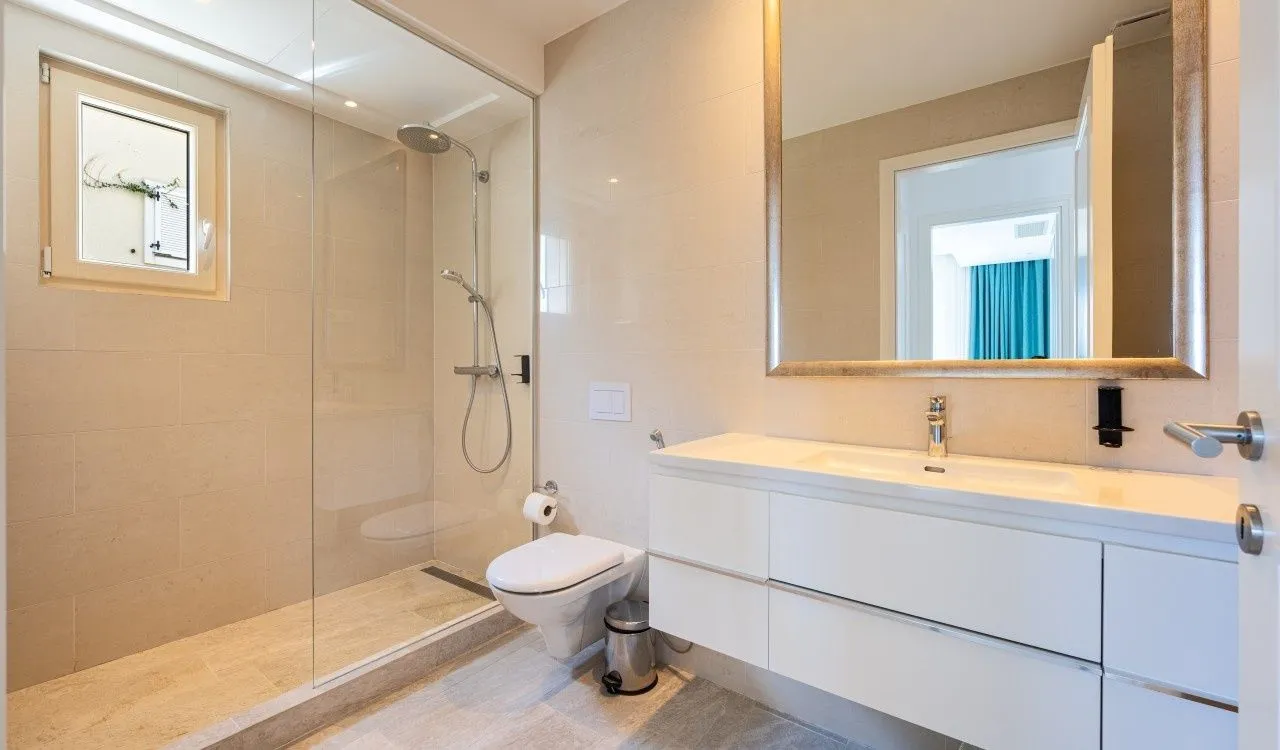 Prodaja, dvosoban stan, 118m², Luštica Bay, Tivat