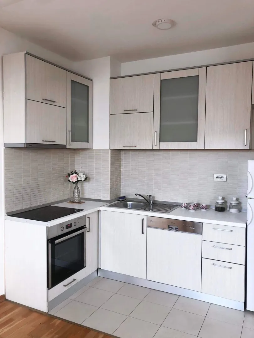 Izdavanje, jednosoban stan, 65m², Preko Morače, Podgorica