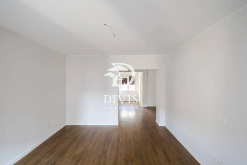 Sale, three bedroom apartment, 92m², Vračar Sve Podlokacije, Beograd