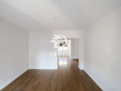 Sale, three bedroom apartment, 92m², Vračar Sve Podlokacije, Beograd - image 8