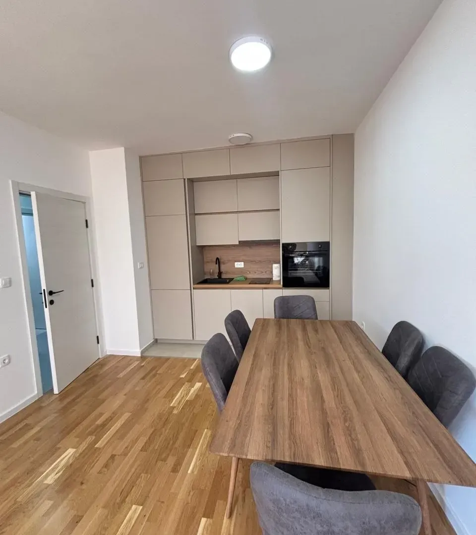 Rent, one bedroom apartment, 68m², Stari Aerodrom, Podgorica
