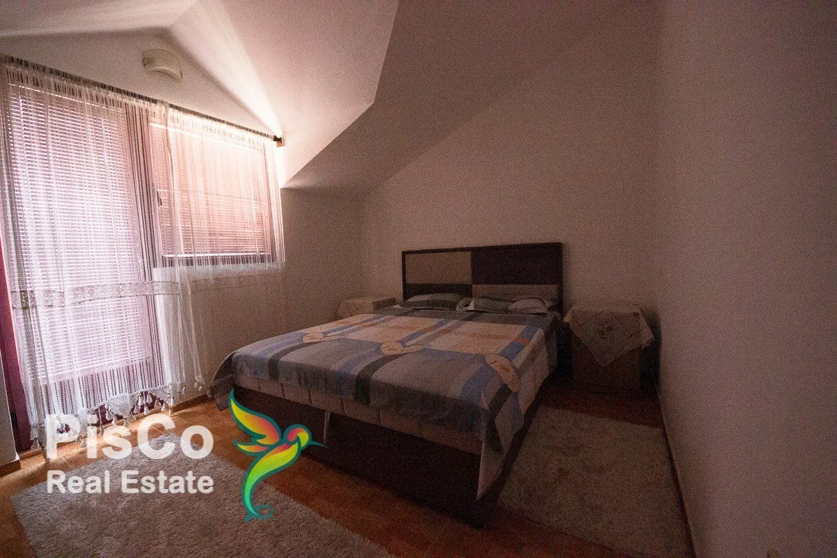Prodaja, kuća, 375m², Zagorič, Podgorica