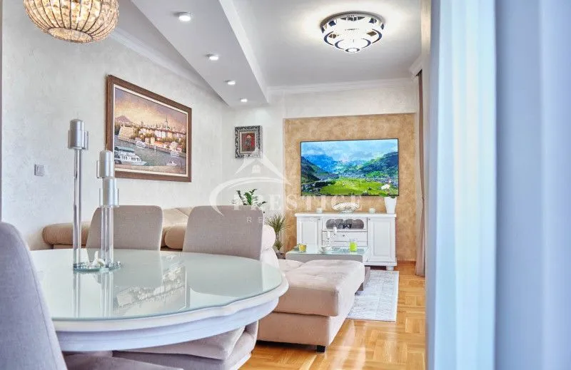 Prodaja, dvosoban stan, 70m², Drač, Podgorica