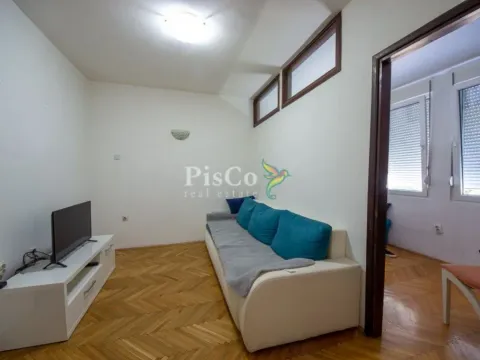 Prodaja, jednosoban stan, 35m2, Blok 6, Podgorica Prodaja, jednosoban stan, 35m2, Blok 6, Podgorica