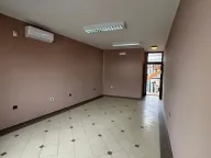 Izdavanje, poslovni prostor, 27m², Centar, Kragujevac - image 3