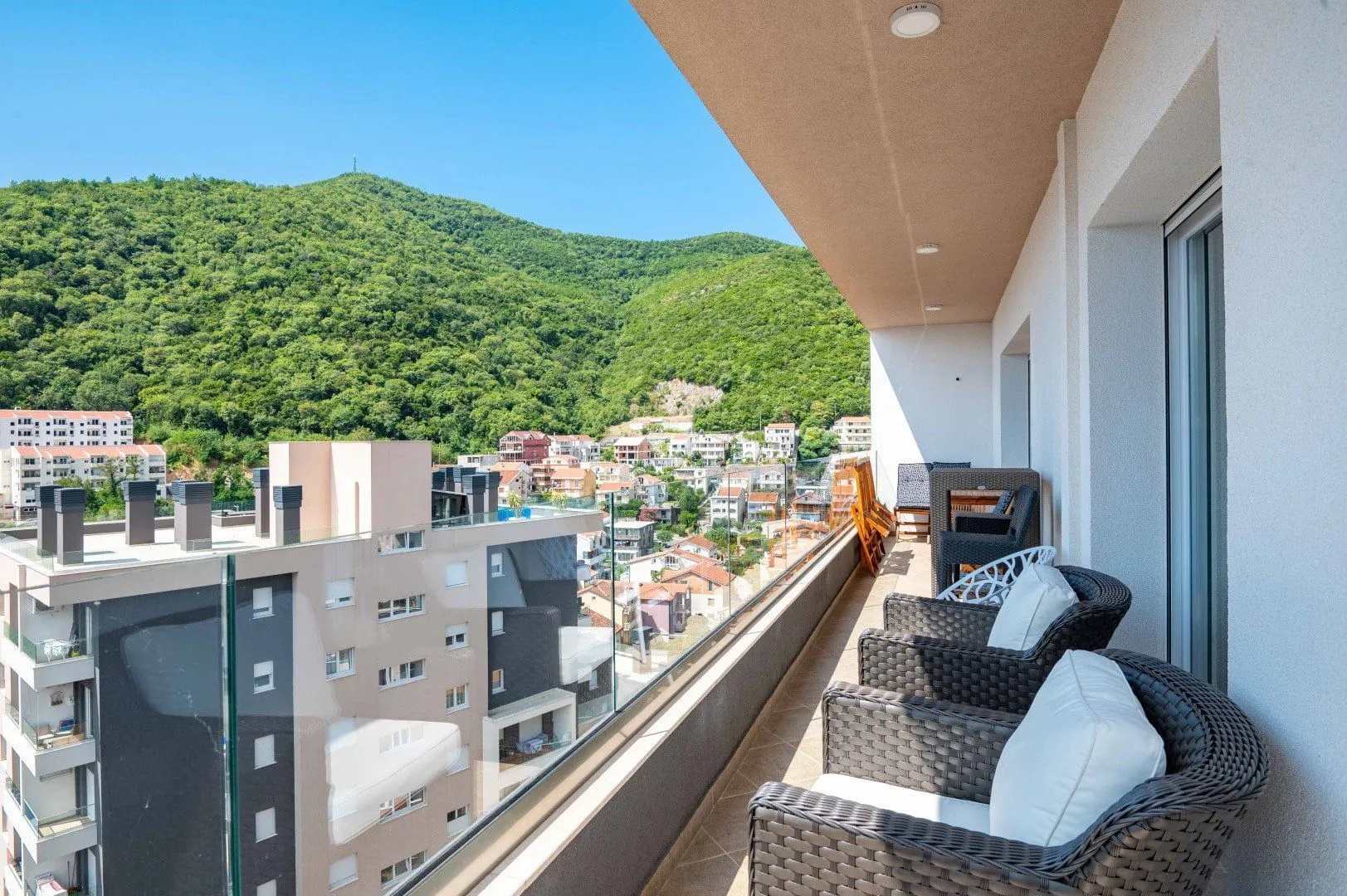 Prodaja, trosoban stan, 104m², Budva, Crna Gora