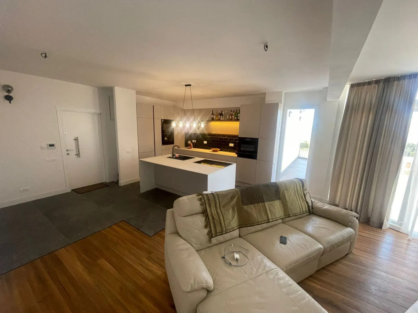 Sale, one bedroom apartment, 75m², Mažina, Tivat