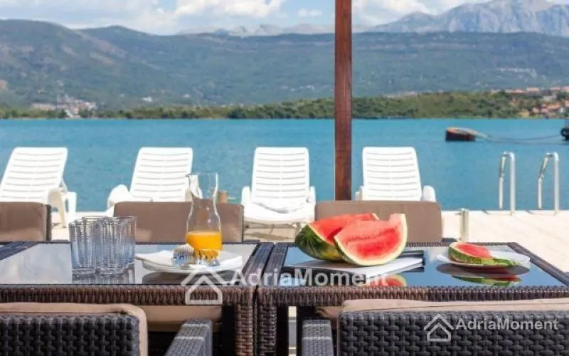 Prodaja, kuća, 170m², Krašići, Tivat
