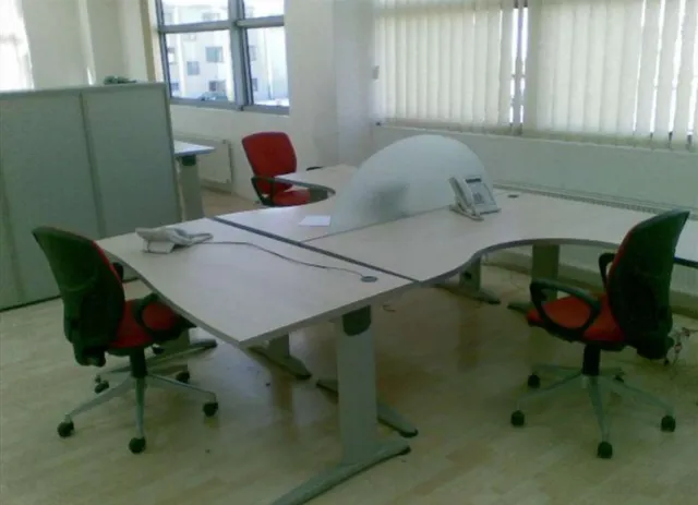 Rent, office space, 400m², Šimanovci, Pećinci
