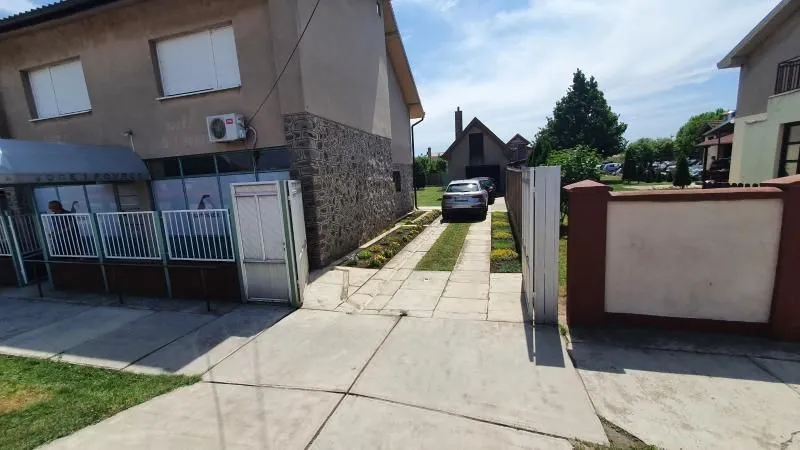 Prodaja, kuća, 230m², Temerin, Novi Sad