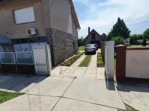 Prodaja, kuća, 230m², Temerin, Novi Sad