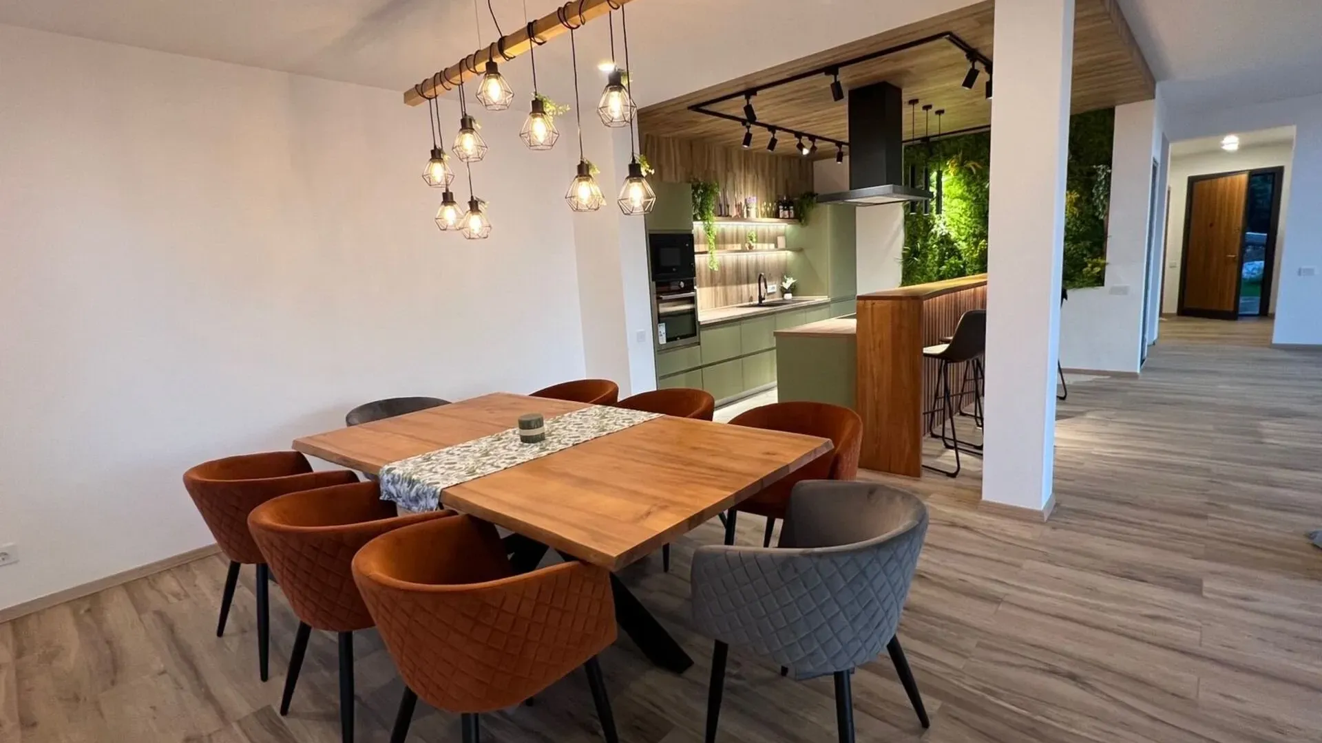 Prodaja, kuća, 480m², Kavač, Kotor