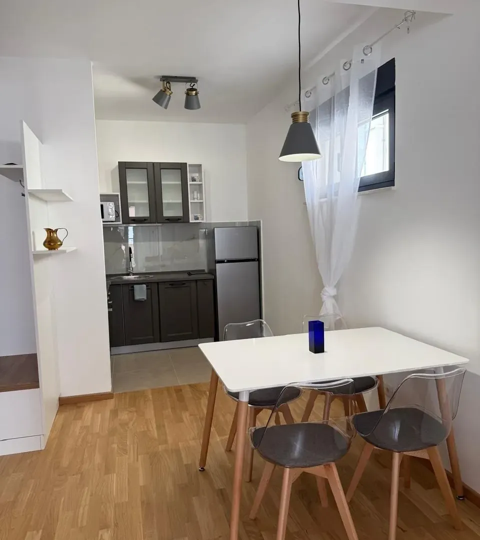 Rent, one bedroom apartment, 47m², Rozino, Budva