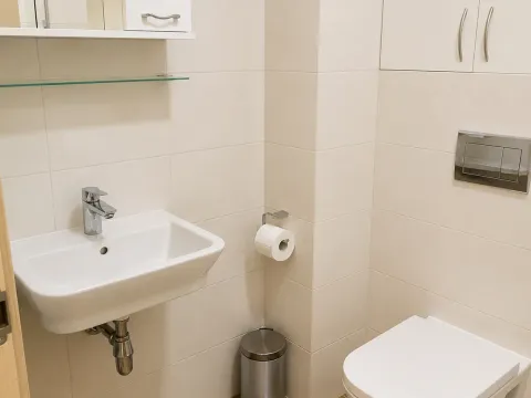 Izdavanje, jednosoban stan, 47m², City Kvart, Podgorica - image 7