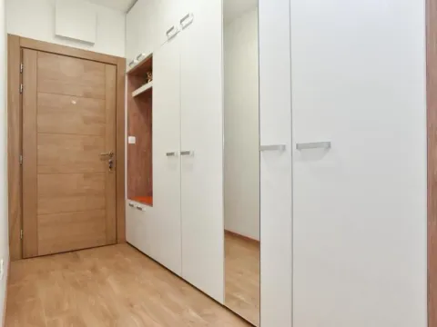 Izdavanje, jednosoban stan, 49m², Zaobilaznica, Budva - image 5