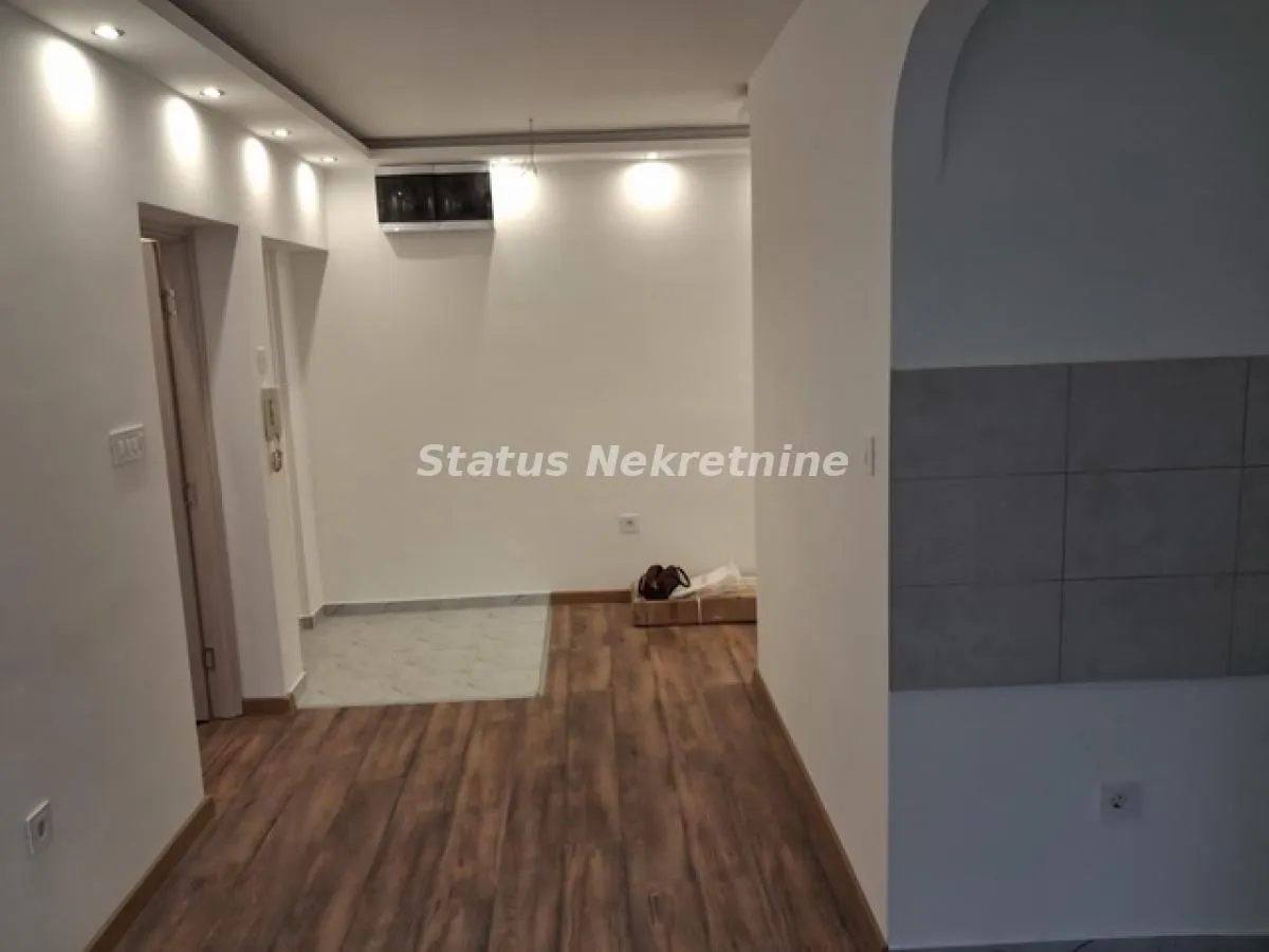 Prodaja, dvosoban stan, 58m², Detelinara, Novi Sad Sve Podlokacije