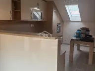 Prodaja, kuća, 250m², Petlovo Brdo, Beograd - image 3