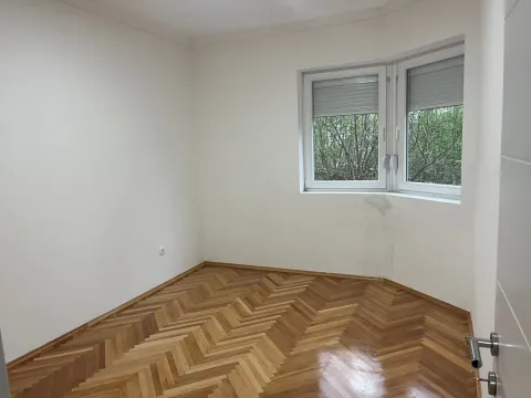 Izdavanje, trosoban stan, 100m², Zabjelo, Podgorica - image 13