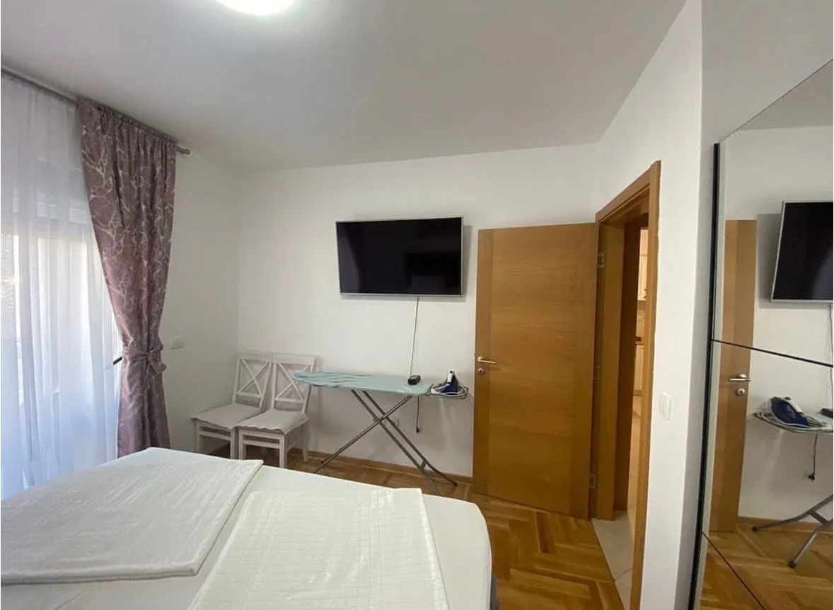 Izdavanje, jednosoban stan, 55m², Donja Lastva, Tivat