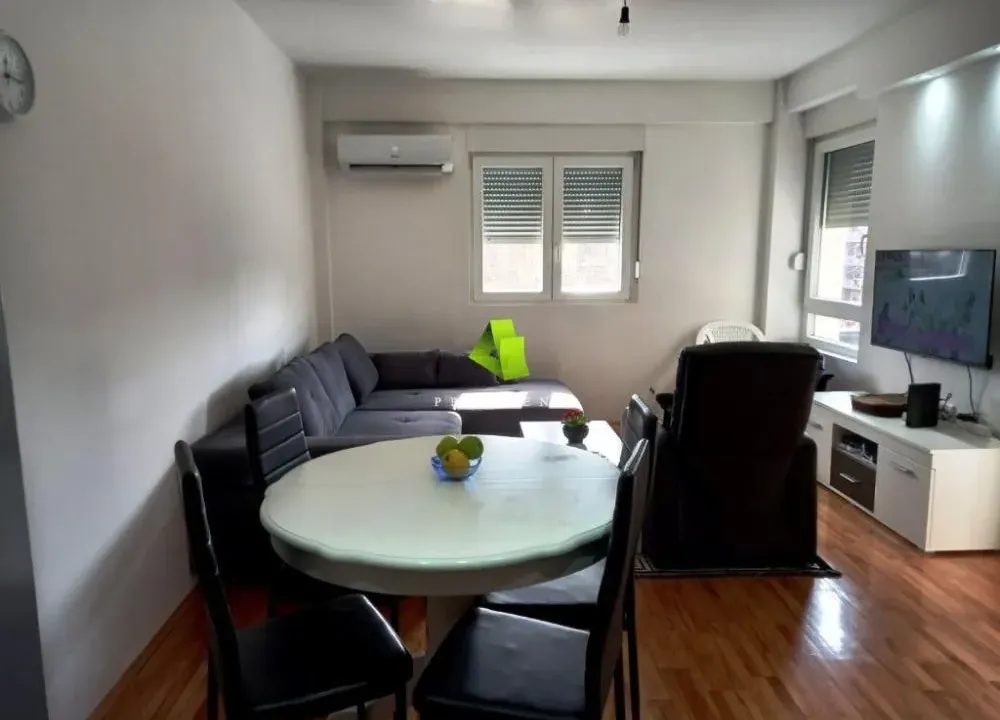 Prodaja, dvosoban stan, 64m², Pantelej, Niš