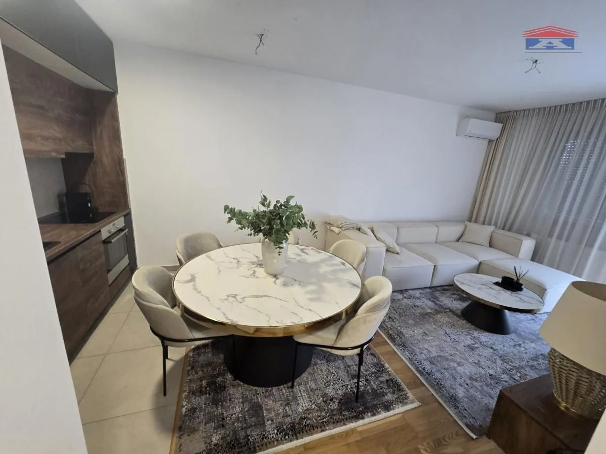 Izdavanje, dvosoban stan, 56m², Podbara, Novi Sad Sve Podlokacije
