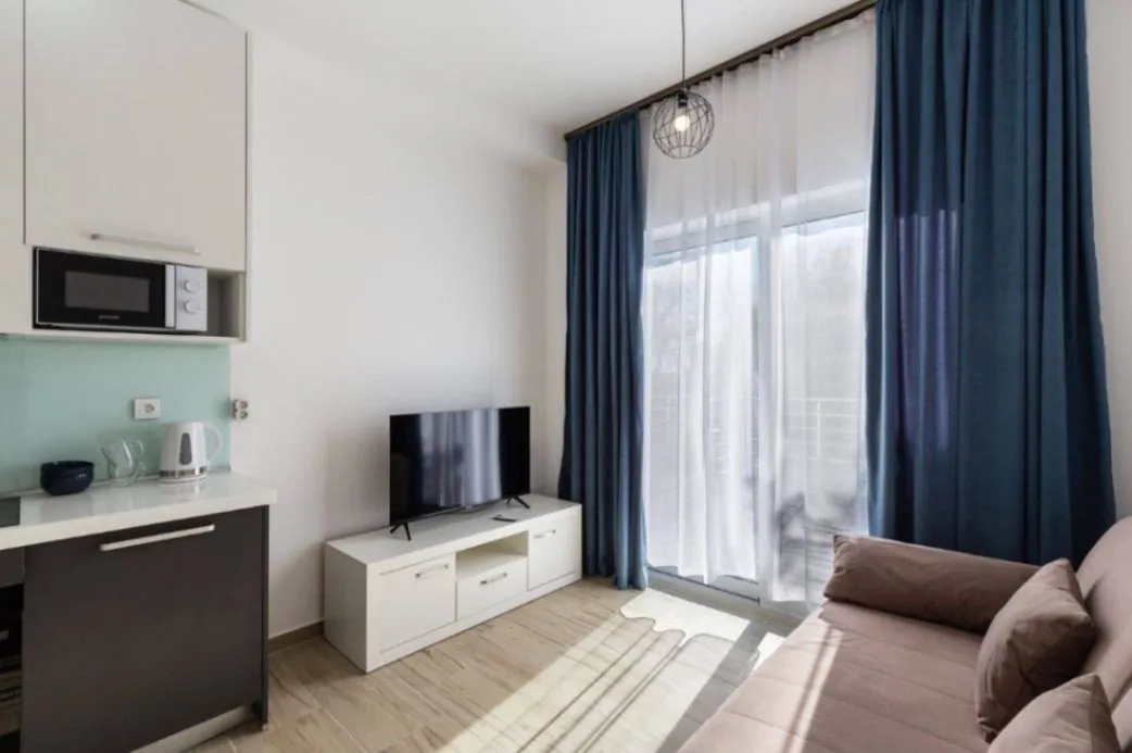 Daily-rent, studio apartment, 28m², Bečići, Budva