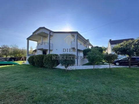 Rent, three bedroom apartment, 180m², Vranići, Podgorica - image 2