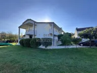 Izdavanje, trosoban stan, 180m², Vranići, Podgorica - image 2