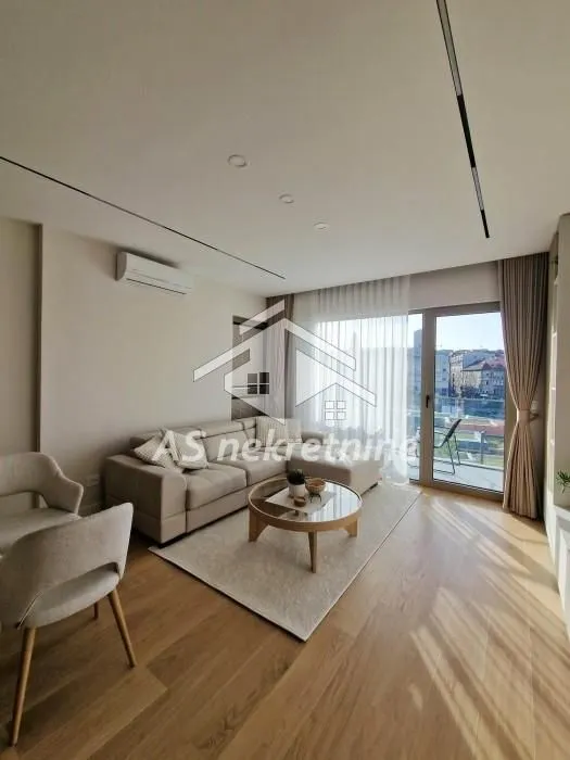 Rent, three bedroom apartment, 72m², Savski Venac, Beograd
