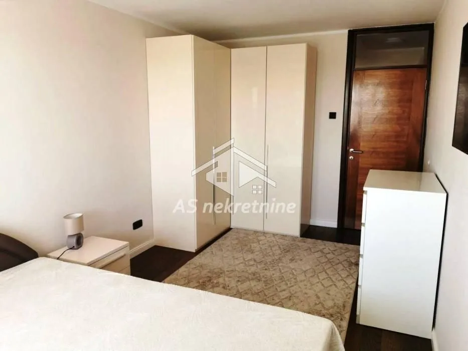 Rent, two bedroom apartment, 81m², Novi Beograd Sve Podlokacije, Beograd