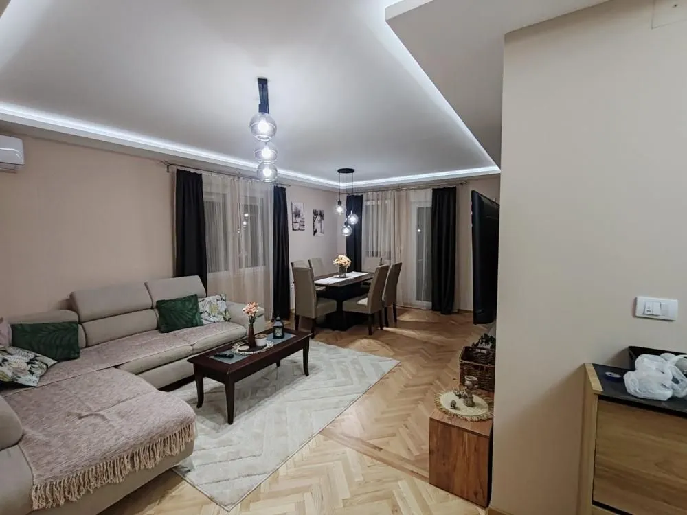Prodaja, dvosoban stan, 59m², Centar, Vrnjačka Banja