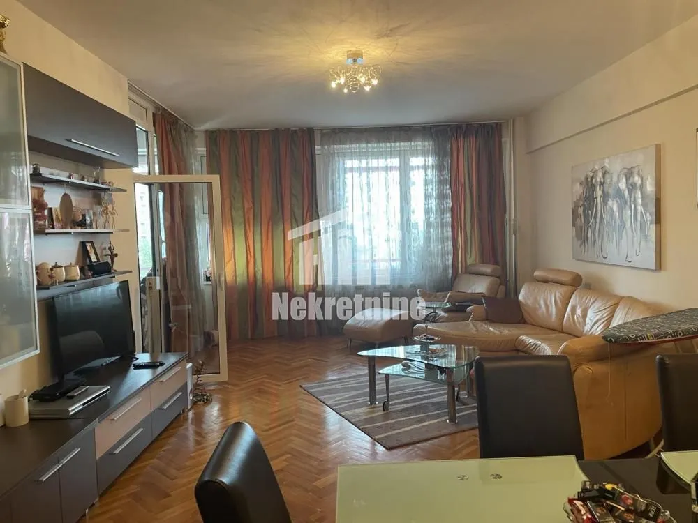 Prodaja, dvosoban stan, 75m², Novi Beograd Sve Podlokacije, Beograd