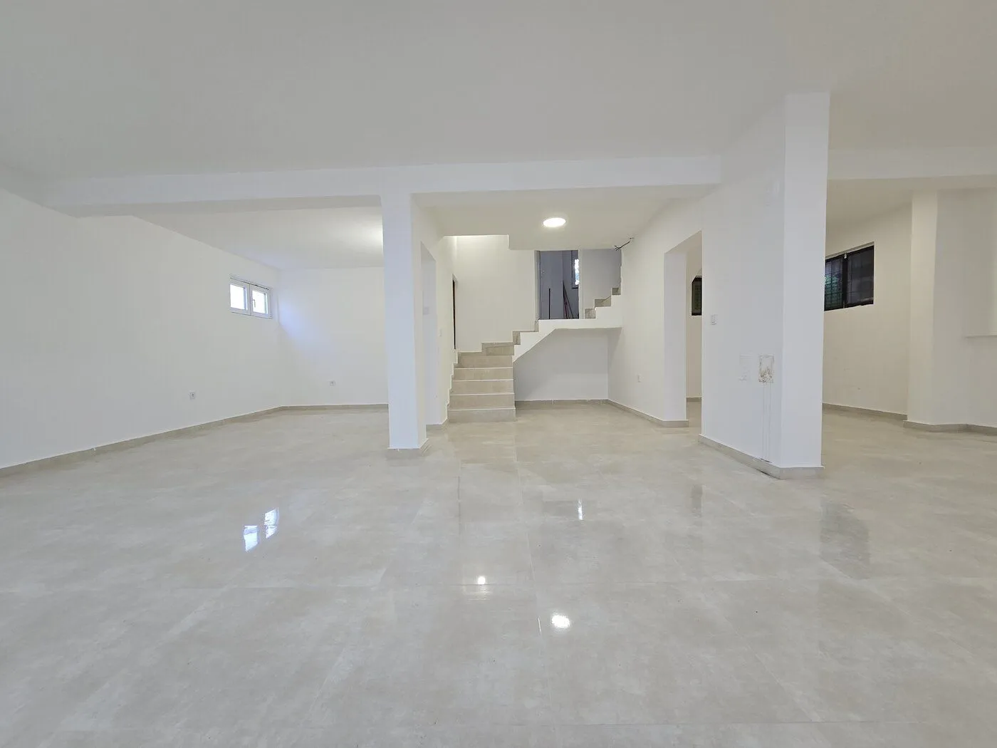 Rent, office space, 337m², Stari Aerodrom, Podgorica