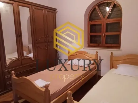 Izdavanje, kuća, 110m², Mareza, Podgorica - image 17