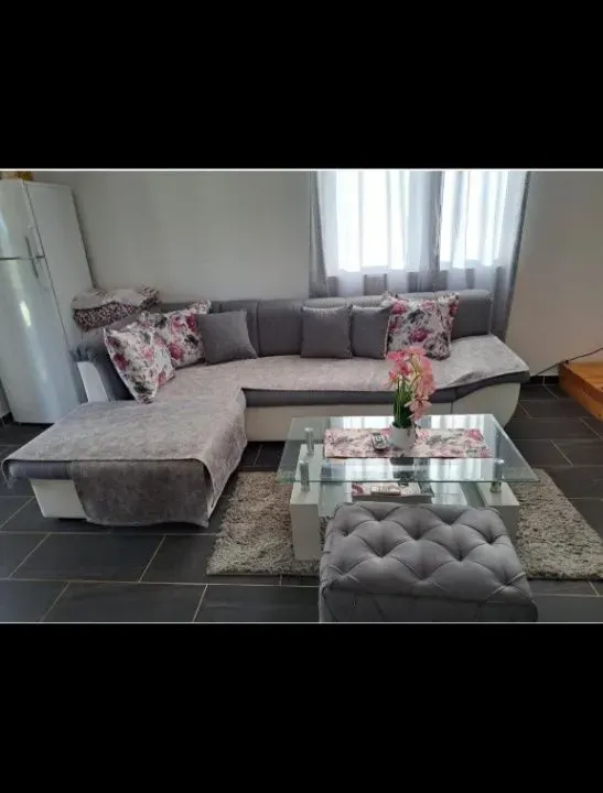 Izdavanje, kuća, 80m², Grahovo, Nikšić