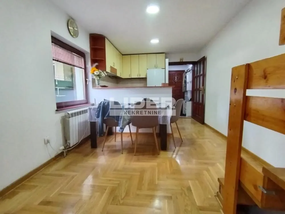 Sale, house, 84m², Uciteljsko Naselje, Zvezdara Sve Podlokacije