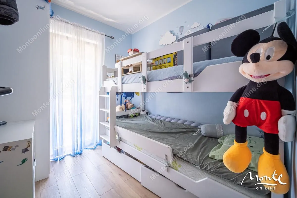 Sale, three bedroom apartment, 88m², Dobrota, Kotor