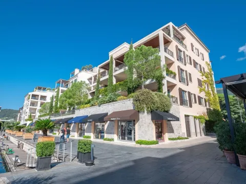 Rent, one bedroom apartment, 64m², Porto Montenegro, Tivat