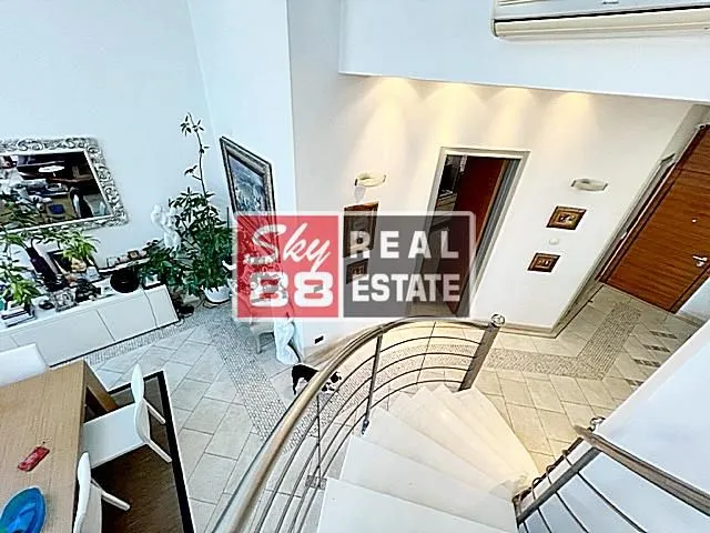 Prodaja, četvorosoban stan, 182m², Kalenić Pijaca, Vračar Sve Podlokacije