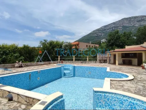 Prodaja, kuća, 400m², Bar, Crna Gora - image 11