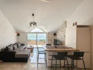 Izdavanje, dvosoban stan, 50m², Dobrota, Kotor - image 7