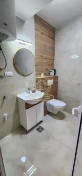 Izdavanje, garsonjera, 30m², Blok 8, Petrovaradin - image 9