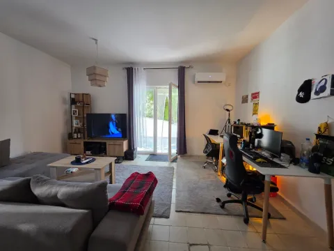 Izdavanje, jednosoban stan, 47m², Bečići, Budva - image 13