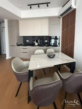 Moderna kuhinja sa trpezarijom i ugradnim elementima. - image 10