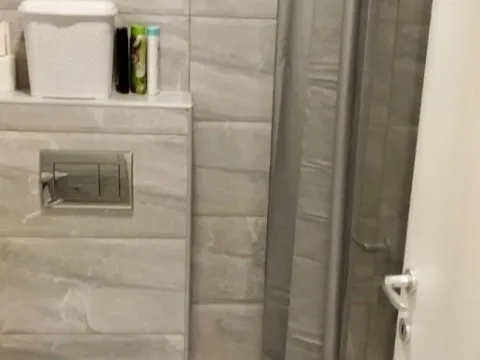 Izdavanje, jednosoban stan, 43m², Stari Aerodrom, Podgorica - image 11